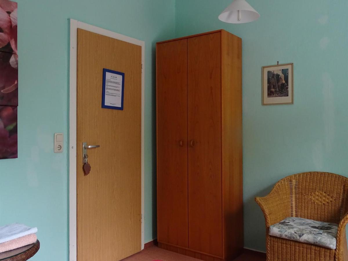 Gasthof Blaues Haus Hotell Bastorf Rom bilde